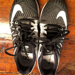 Nike Air Zoom Elite 8 Men's Running Shoe Size: 7